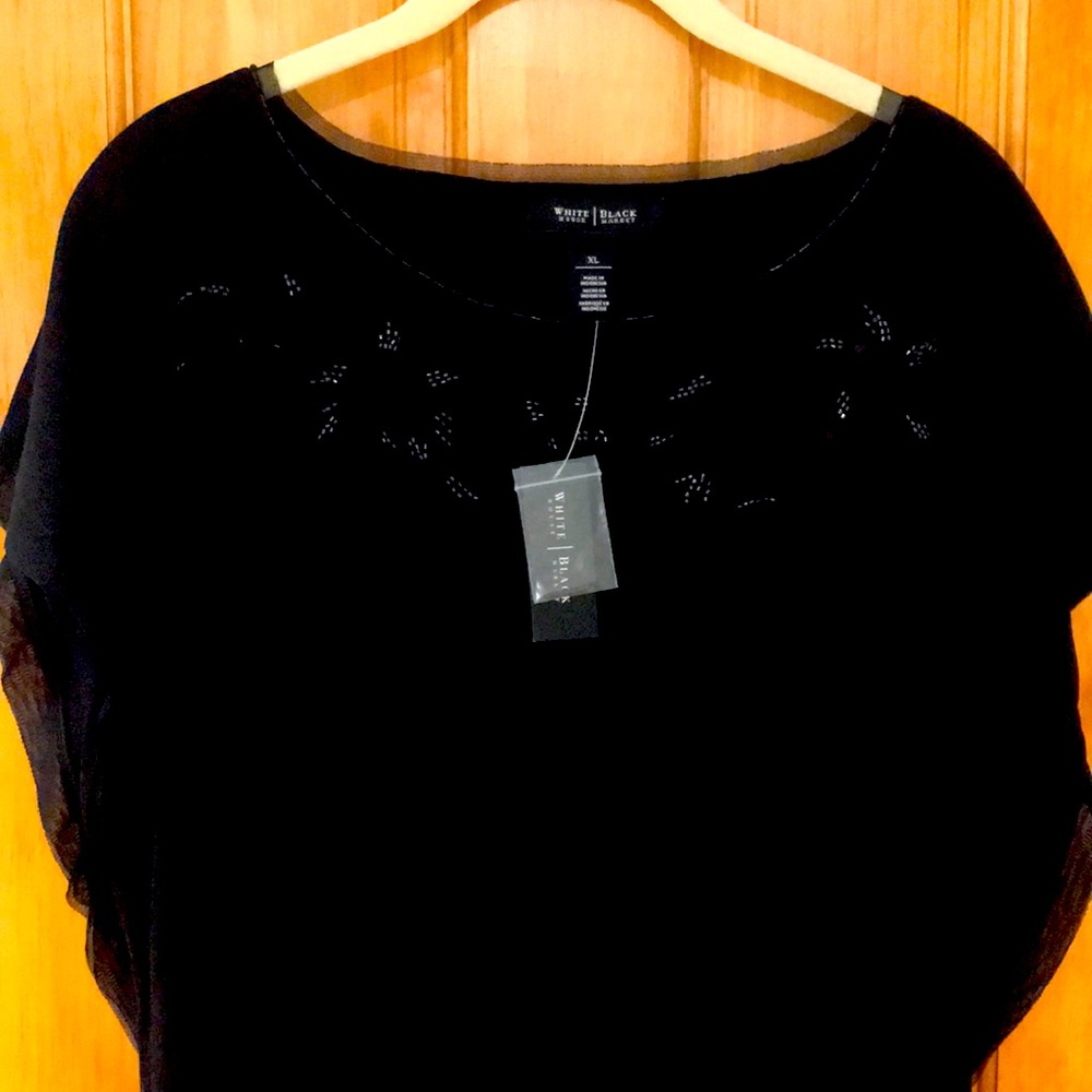 Gorgeous❗️White House Black Market XL top.